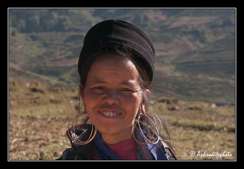 42 Hmong's portraits